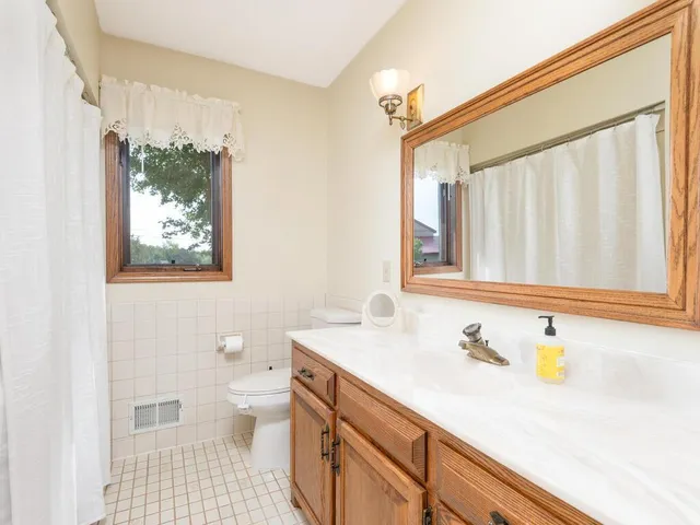 $625,000 | 1760 Mt Hope Road, Carver, MN 55315