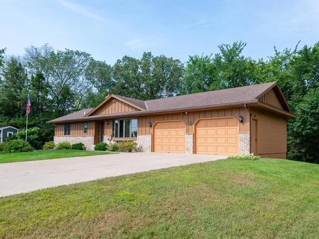 $625,000 | 1760 Mt Hope Road, Carver, MN 55315
