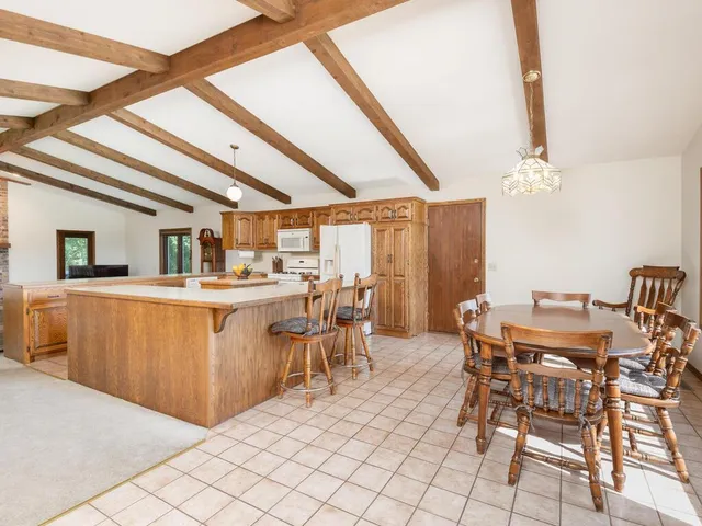 $625,000 | 1760 Mt Hope Road, Carver, MN 55315