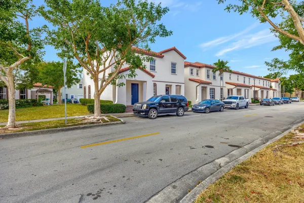 $3,300 | 9480 Southwest 171st Avenue, Miami, FL 33196