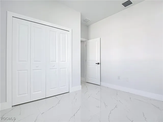 an empty room with a empty space