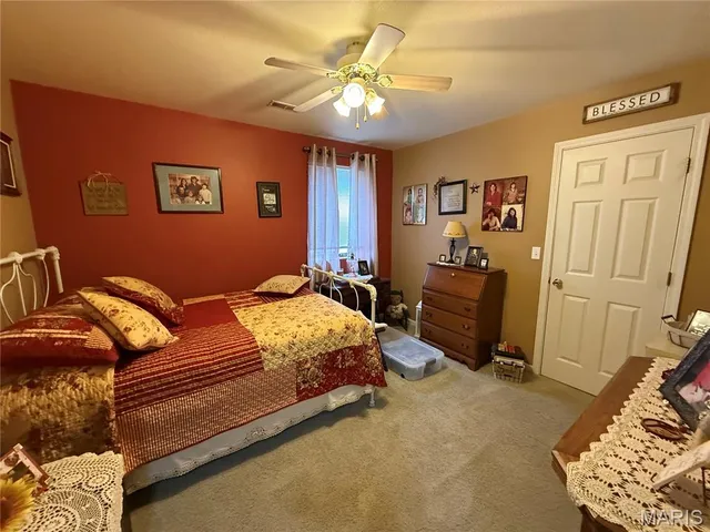 $597,000 | 34 Foote Lane Road, Eldon, MO 65026