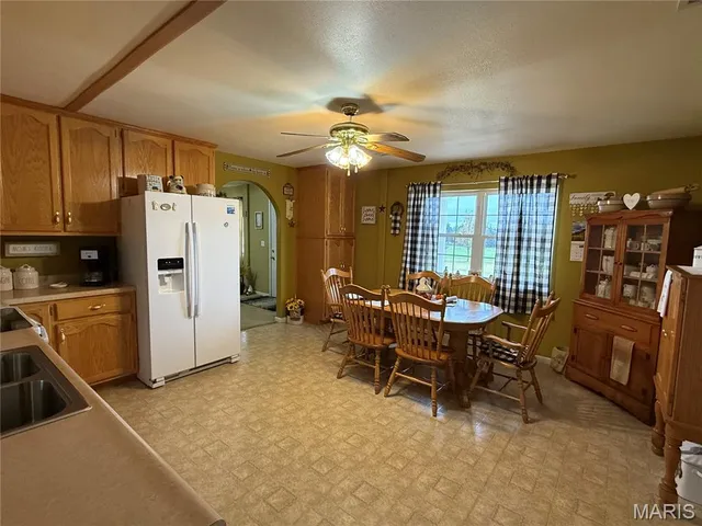 $597,000 | 34 Foote Lane Road, Eldon, MO 65026