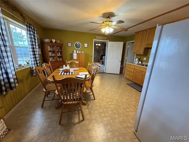 $597,000 | 34 Foote Lane Road, Eldon, MO 65026