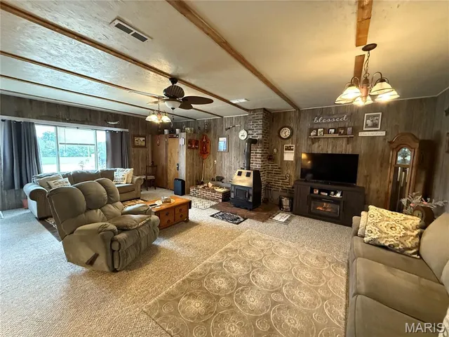 $597,000 | 34 Foote Lane Road, Eldon, MO 65026