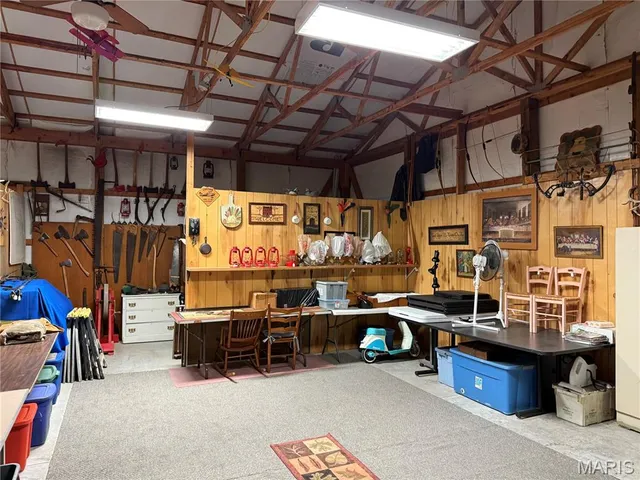 $597,000 | 34 Foote Lane Road, Eldon, MO 65026