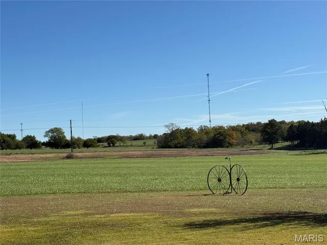 $597,000 | 34 Foote Lane Road, Eldon, MO 65026