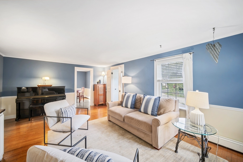 51 Higgins Road Framingham, MA 01701 - Photo 6 of 40