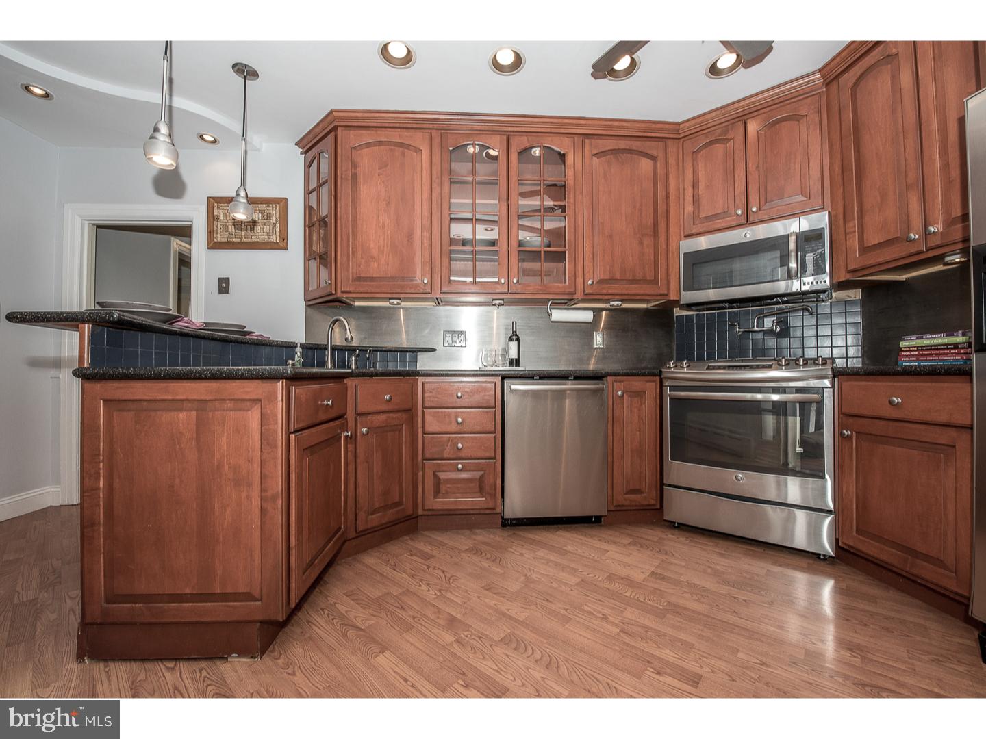 420 Oxford Road Havertown, PA 19083 - Photo 12 of 25