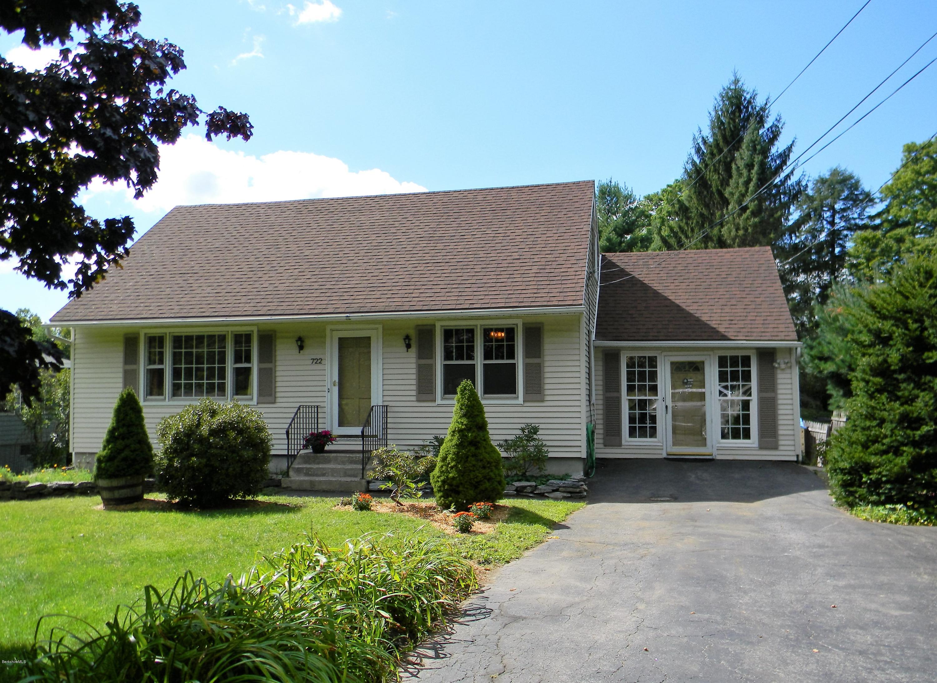 722 East New Lenox Road Pittsfield, MA 01201 - Photo 1 of 19 722 E New Lenox Rd