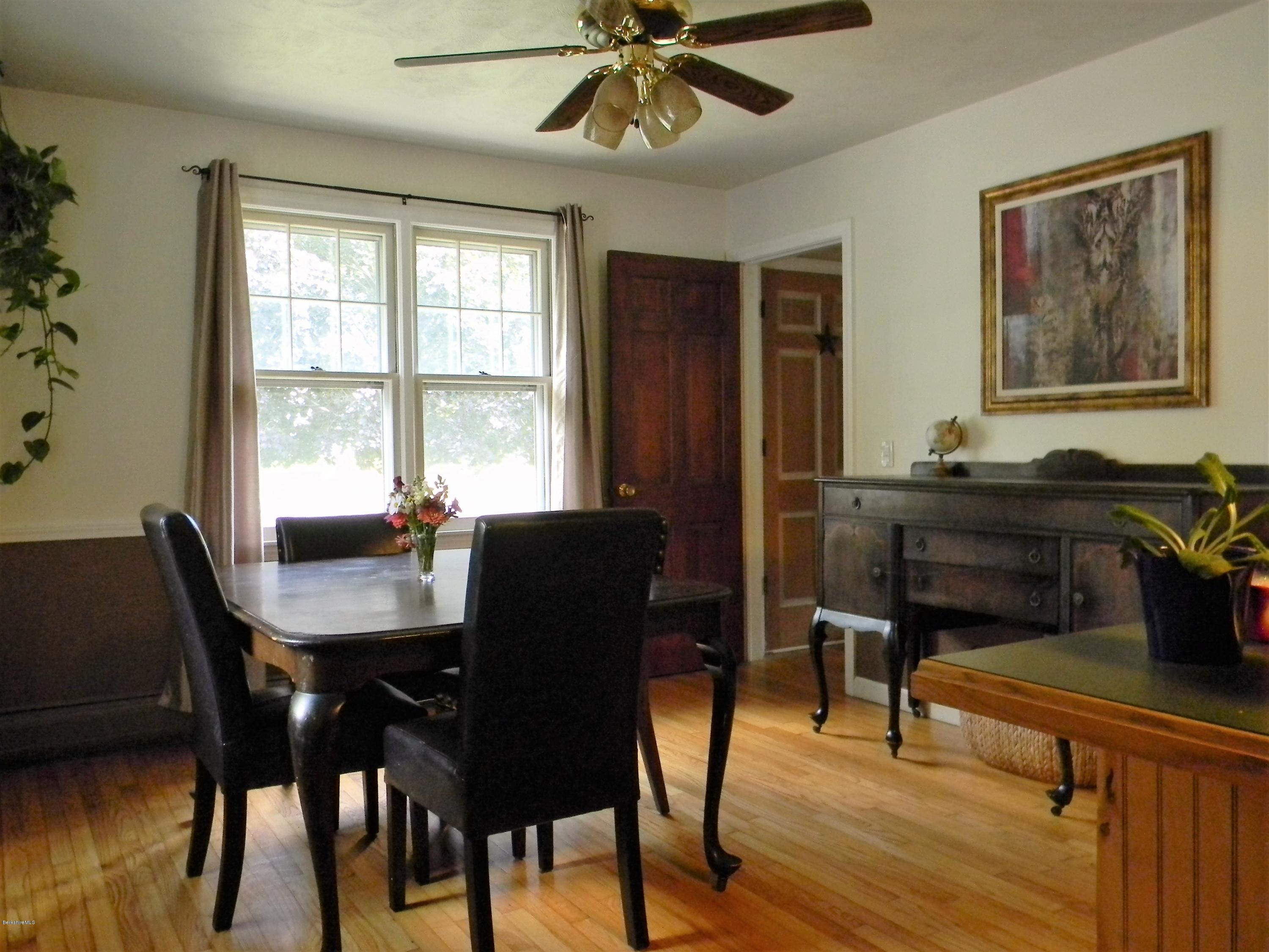 722 East New Lenox Road Pittsfield, MA 01201 - Photo 4 of 19 Dining Room