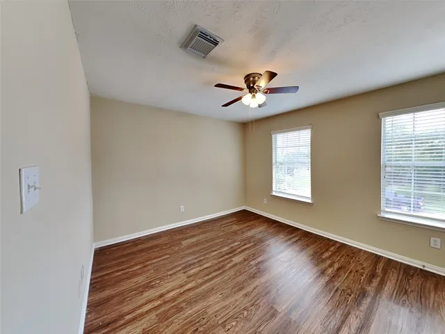 $2,375 | 4919 Chase Wick Drive, Bacliff, TX 77518