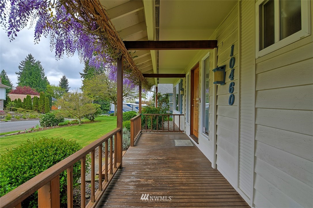 10460 Northeast 201st Street Bothell, WA 98011 - Photo 2 of 25 Gallery Image 2