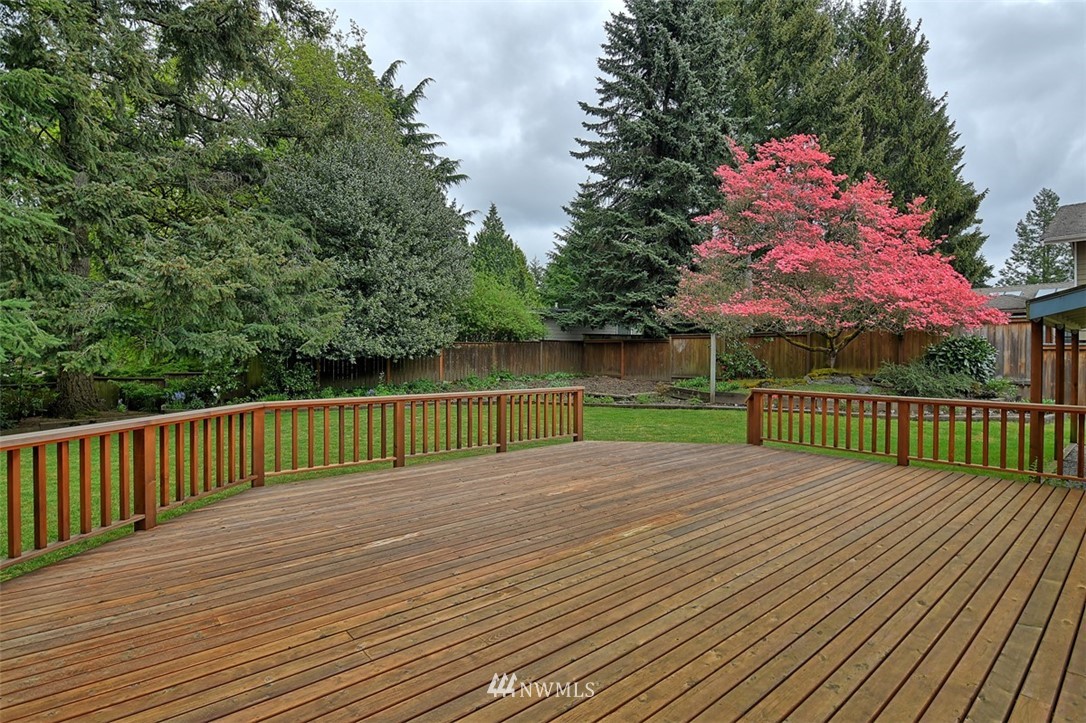 10460 Northeast 201st Street Bothell, WA 98011 - Photo 20 of 25 Gallery Image 20