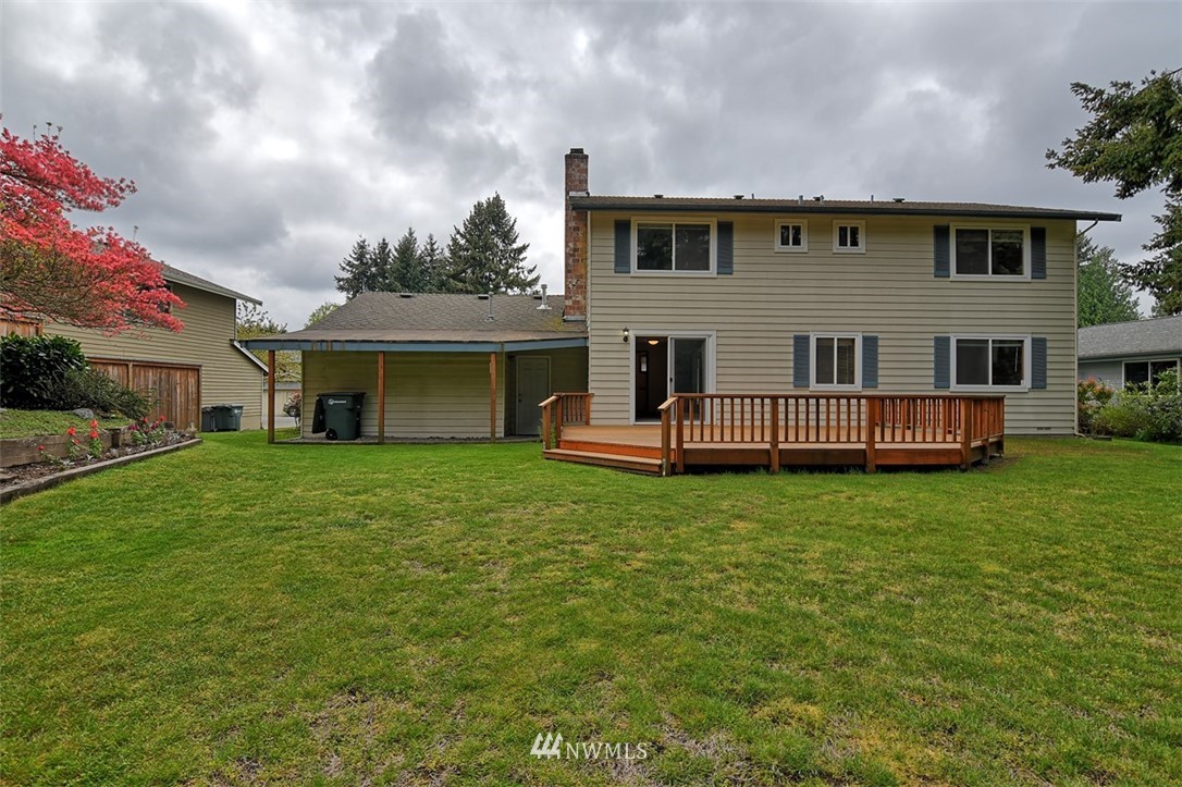 10460 Northeast 201st Street Bothell, WA 98011 - Photo 22 of 25 Gallery Image 22