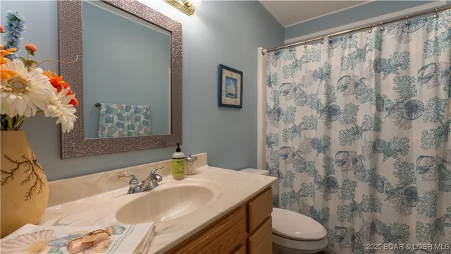 $559,900 | 328 Albany Drive, Four Seasons, MO 65049