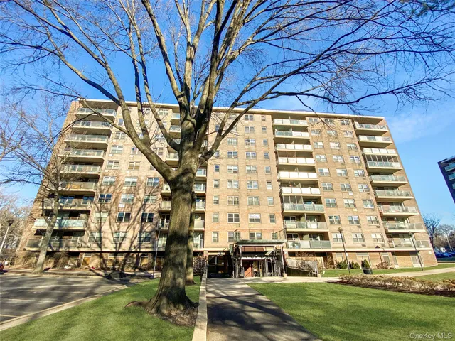 $304,900 | 200 Cozine Avenue, Unit 9K | East New York