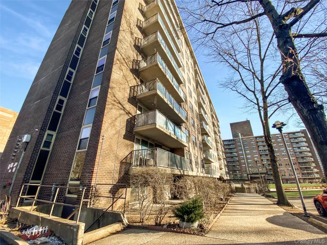 $304,900 | 200 Cozine Avenue, Unit 9K | East New York