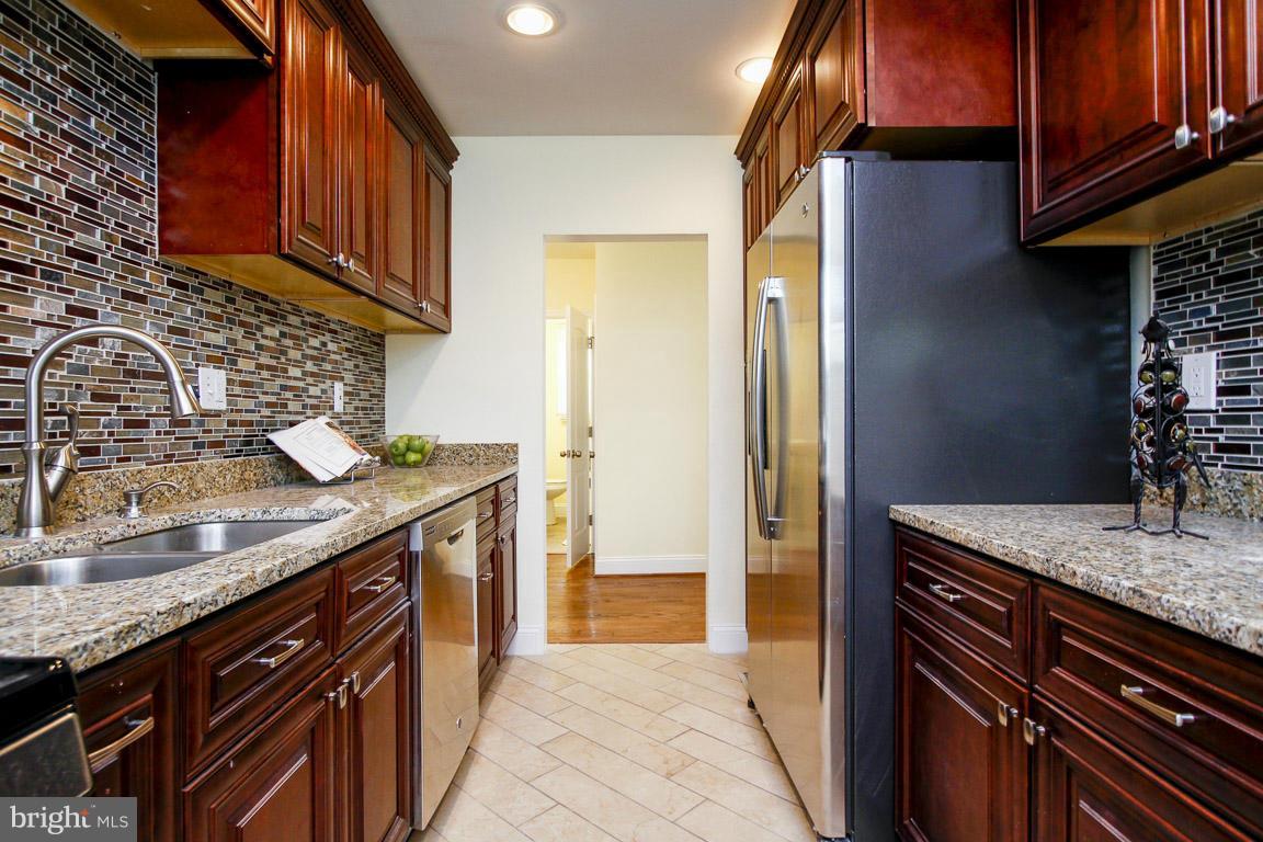 3812 Moravia Road Baltimore, MD 21206 - Photo 8 of 24 Kitchen