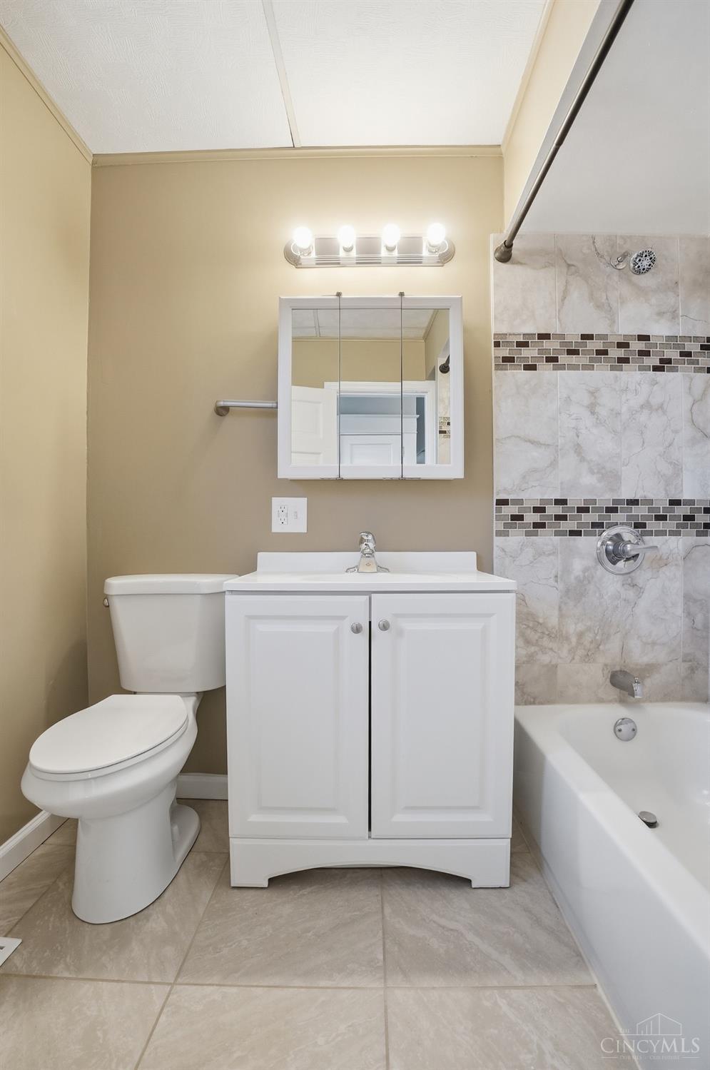 4308 Smith Road Cincinnati, OH 45212 - Photo 25 of 43