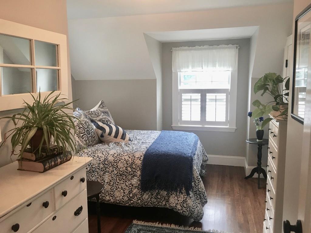 37 Simmons Road Hingham, MA 02043 - Photo 12 of 20 Gallery Image 12