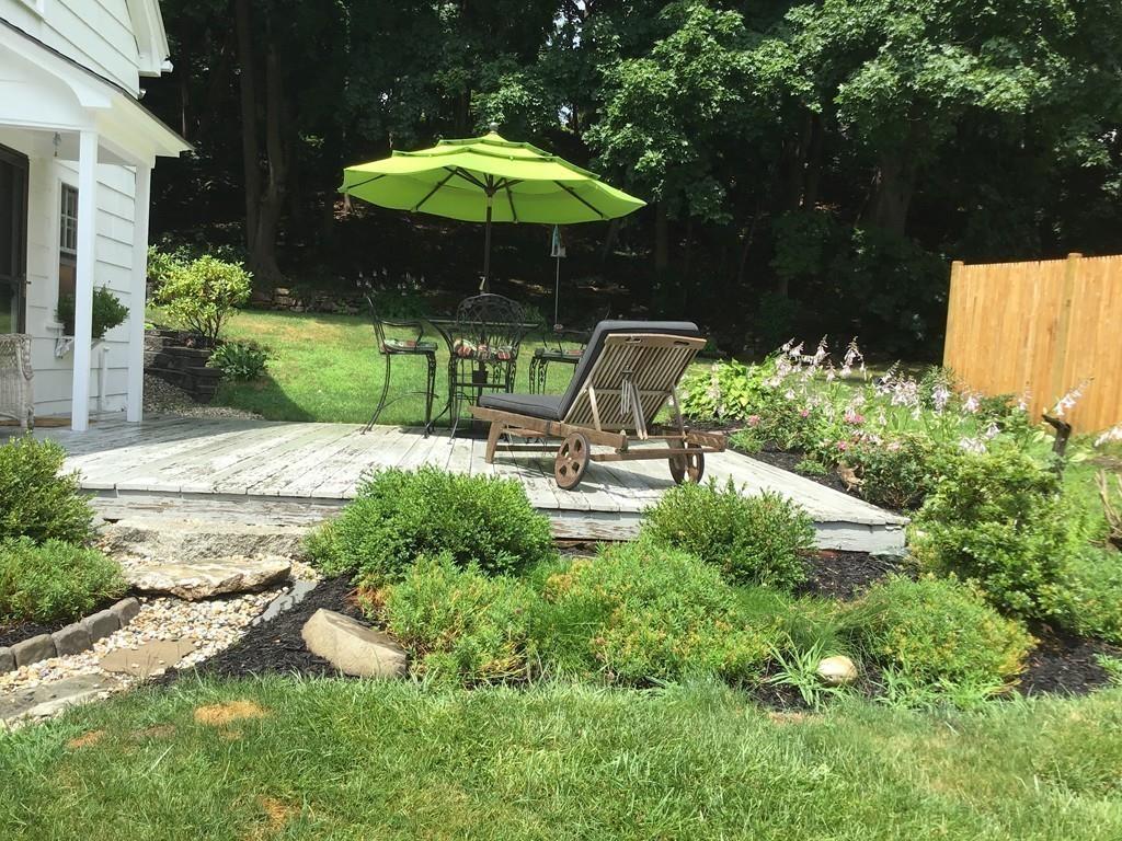 37 Simmons Road Hingham, MA 02043 - Photo 18 of 20 Gallery Image 18
