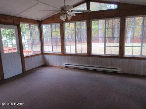 263 Doe Loop Bushkill, PA 18324 - Photo 8 of 11