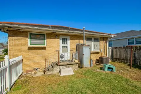 $205,900 | 1112 Kepler Street, Gretna, LA 70053