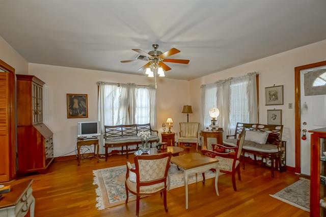 1112 Kepler Street Gretna, LA 70053 - Photo 7 of 25