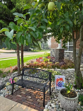 $275,000 | 301 North Lake Street, Unit 104, Cadillac, MI 49601