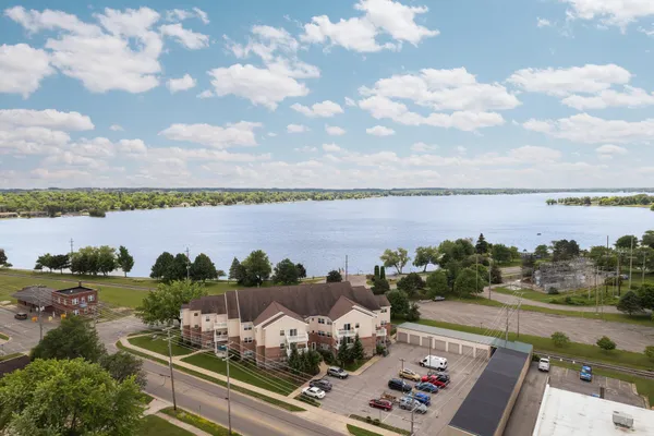 $275,000 | 301 North Lake Street, Unit 104, Cadillac, MI 49601