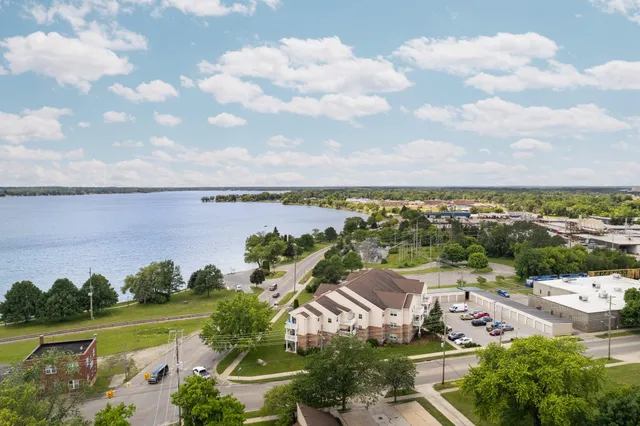 $275,000 | 301 North Lake Street, Unit 104, Cadillac, MI 49601