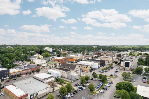 $275,000 | 301 North Lake Street, Unit 104, Cadillac, MI 49601