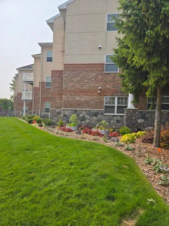 $275,000 | 301 North Lake Street, Unit 104, Cadillac, MI 49601