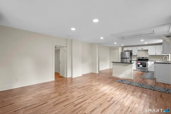 $515,900 | 433 Main Street, Pine Meadow, CT 06061
