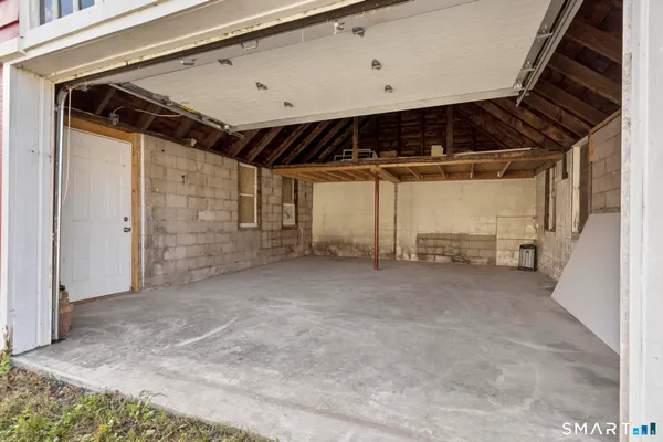 $515,900 | 433 Main Street, Pine Meadow, CT 06061