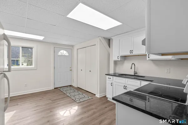 $515,900 | 433 Main Street, Pine Meadow, CT 06061
