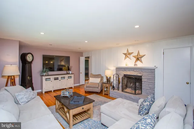 $3,800 | 67 Townview Drive, Doylestown, PA 18901