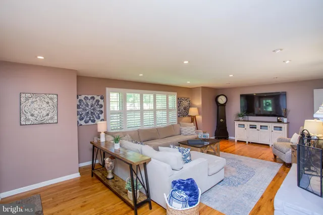 $3,800 | 67 Townview Drive, Doylestown, PA 18901