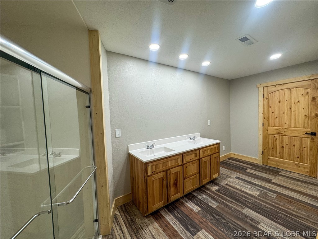 19655 Inlet Road Versailles, MO 65084 - Photo 20 of 66