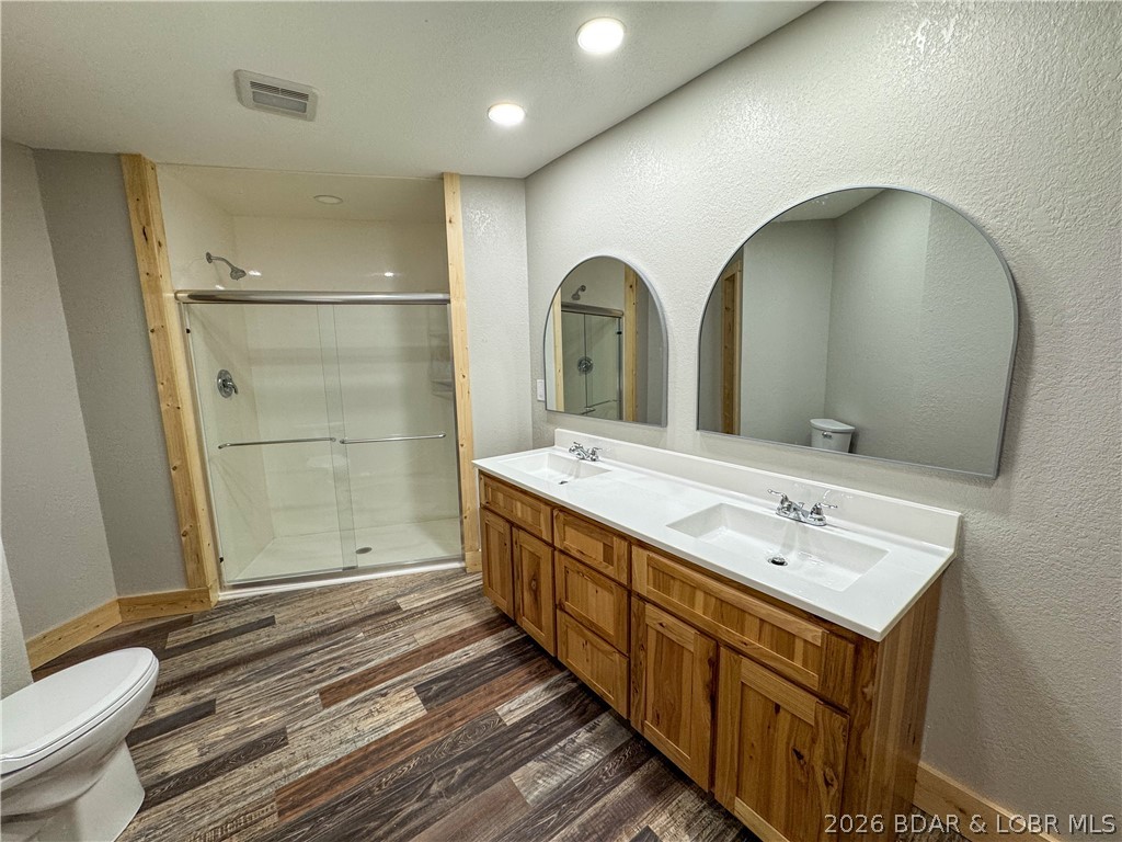 19655 Inlet Road Versailles, MO 65084 - Photo 20 of 58