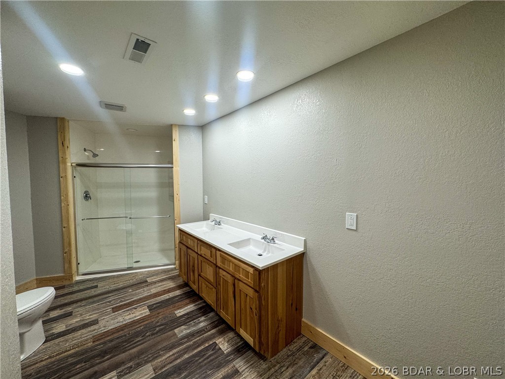 19655 Inlet Road Versailles, MO 65084 - Photo 21 of 66