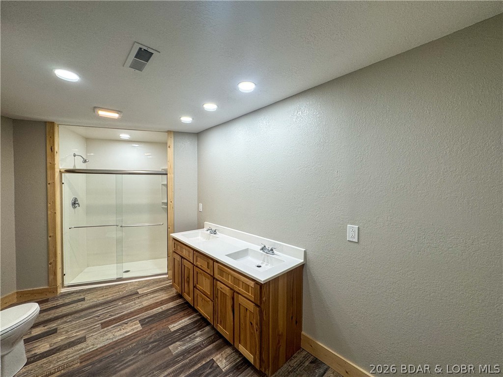 19655 Inlet Road Versailles, MO 65084 - Photo 28 of 66