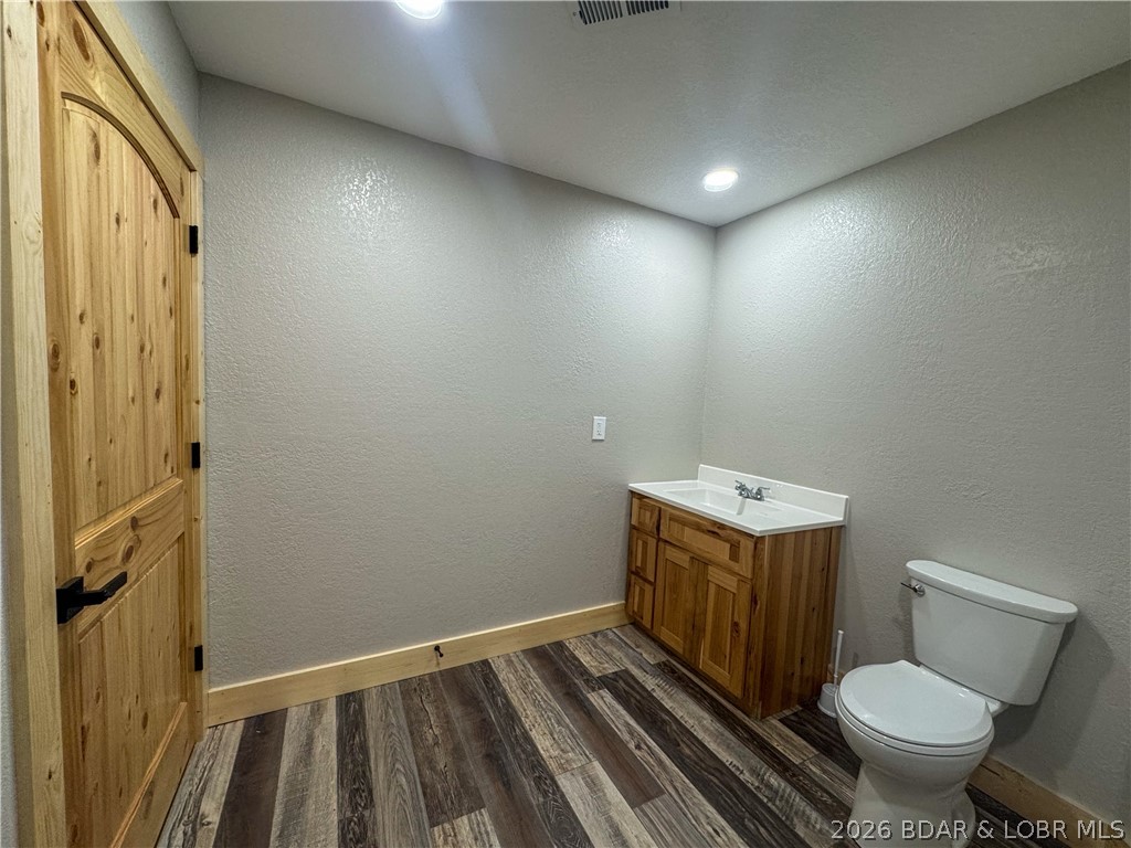 19655 Inlet Road Versailles, MO 65084 - Photo 32 of 66