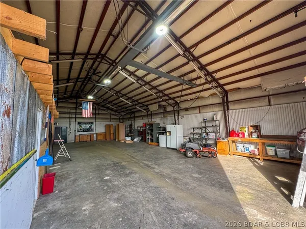 $499,900 | 19655 Inlet Road, Versailles, MO 65084