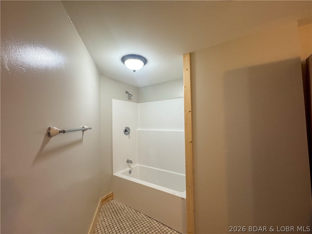 19655 Inlet Road Versailles, MO 65084 - Photo 39 of 66