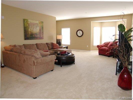 22698 Goddard Road, Unit 15 Taylor, MI 48180 - Photo 7 of 11 Family Room