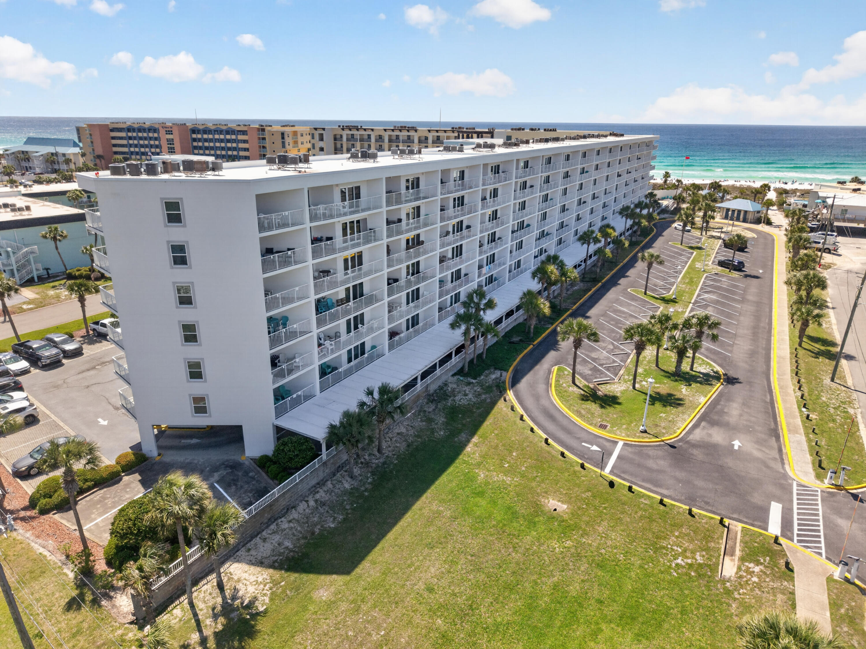 895 Santa Rosa Boulevard, Unit 510 Fort Walton Beach, FL 32548 - Photo 43 of 45 an aerial view of a balcony
