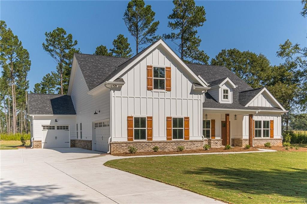 a view of a house with a swimming pool