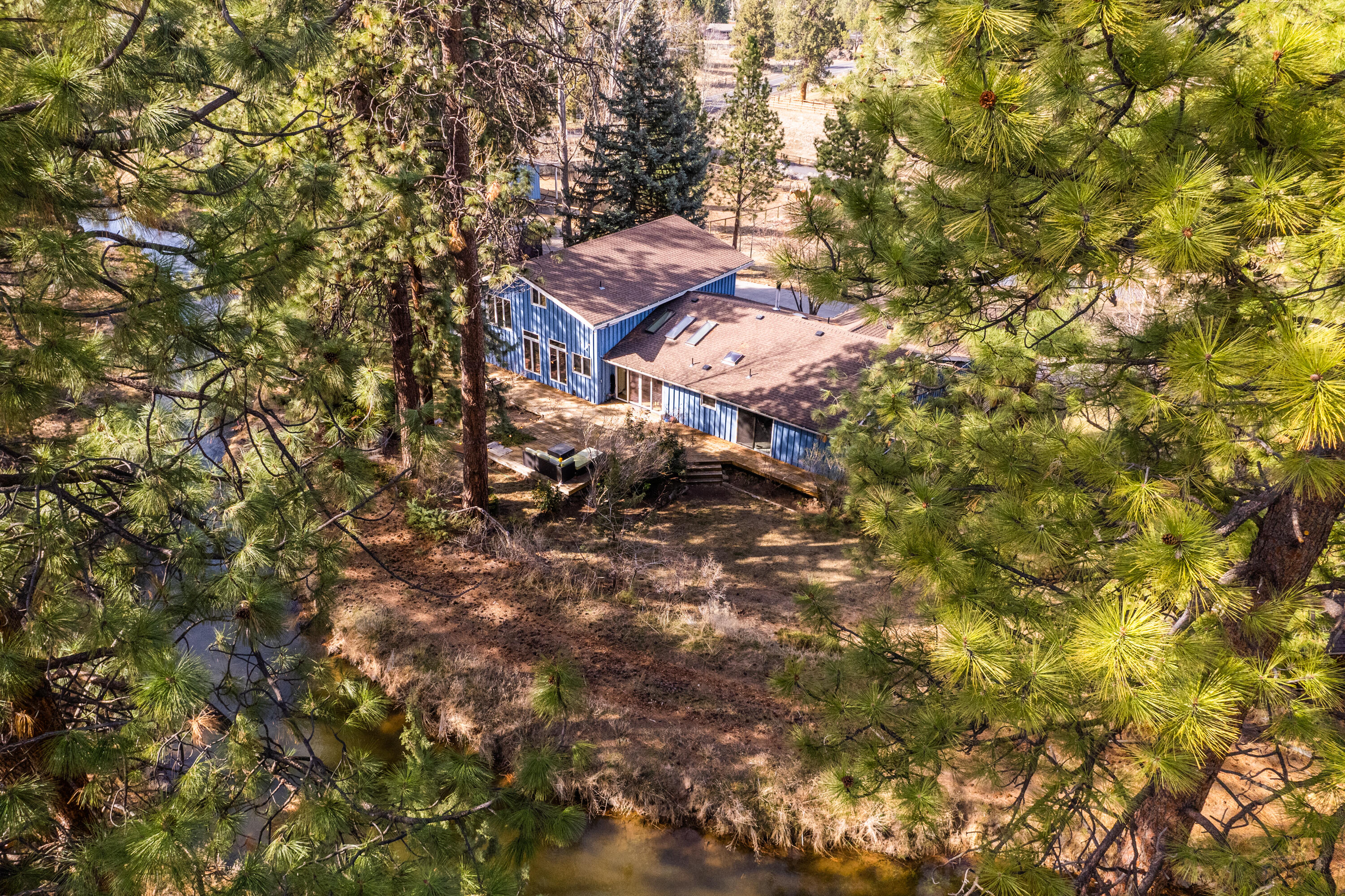 60400 Woodside Road Bend, OR 97702 - Photo 40 of 42 Ariel